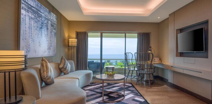 superior-deluxe-suite-living-room-v2-2-2