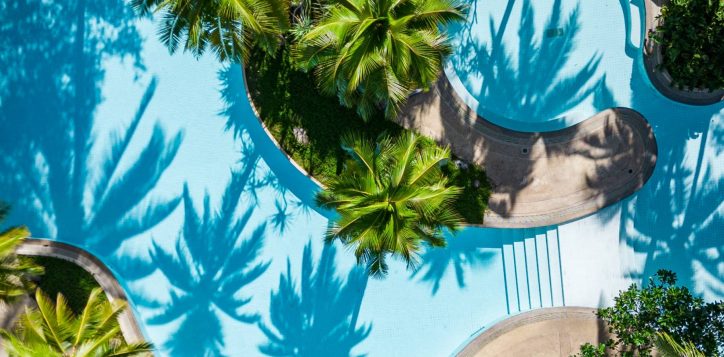 garden-pool-drone-2