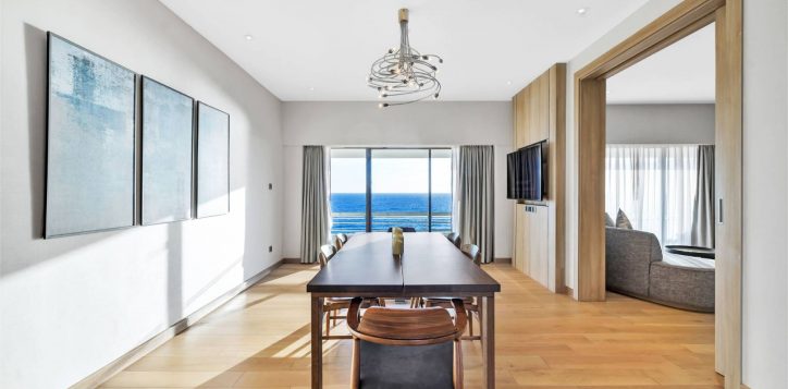 presidential_suite_dining-area-2-2