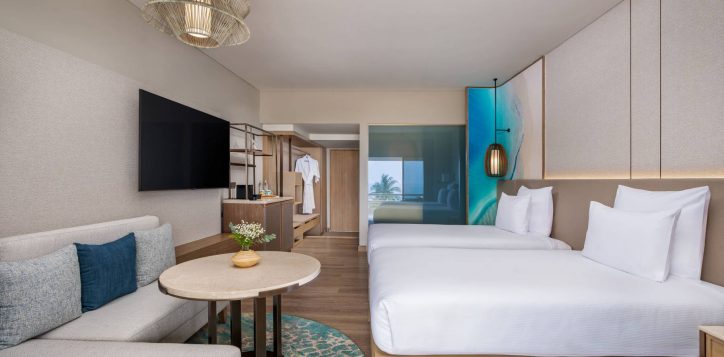 deluxe-sea-view_twin_bedroom_1-2-2