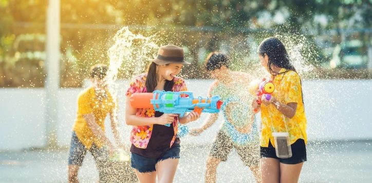 celebrate-songkran-in-phuket-2